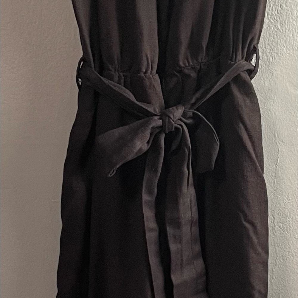 New In Black Linen Blend Sleeveless Belted Jumpsuit w/ Pockets. Size Small - Picture 6 of 10